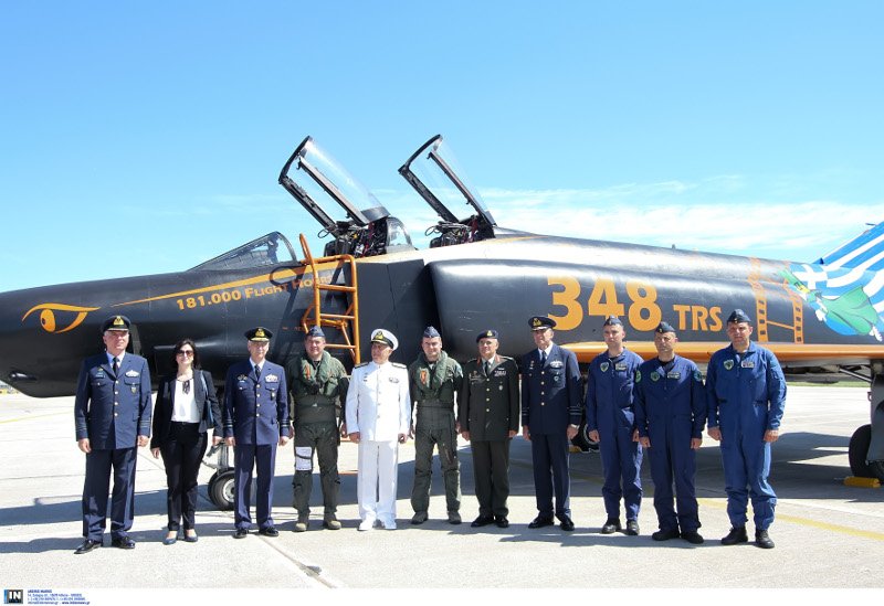 Τελευταία πτήση για τα θρυλικά φωτογραφικά Φάντομ [εικόνες] | iefimerida.gr 3