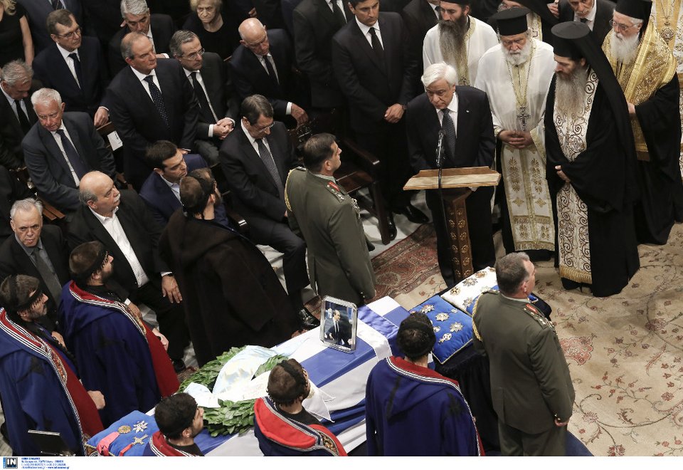 Τα παράσημα του Κωνσταντίνου Μητσοτάκη -Αναγνώριση στο έργο και στην προσφορά του [εικόνες] | iefimerida.gr 0