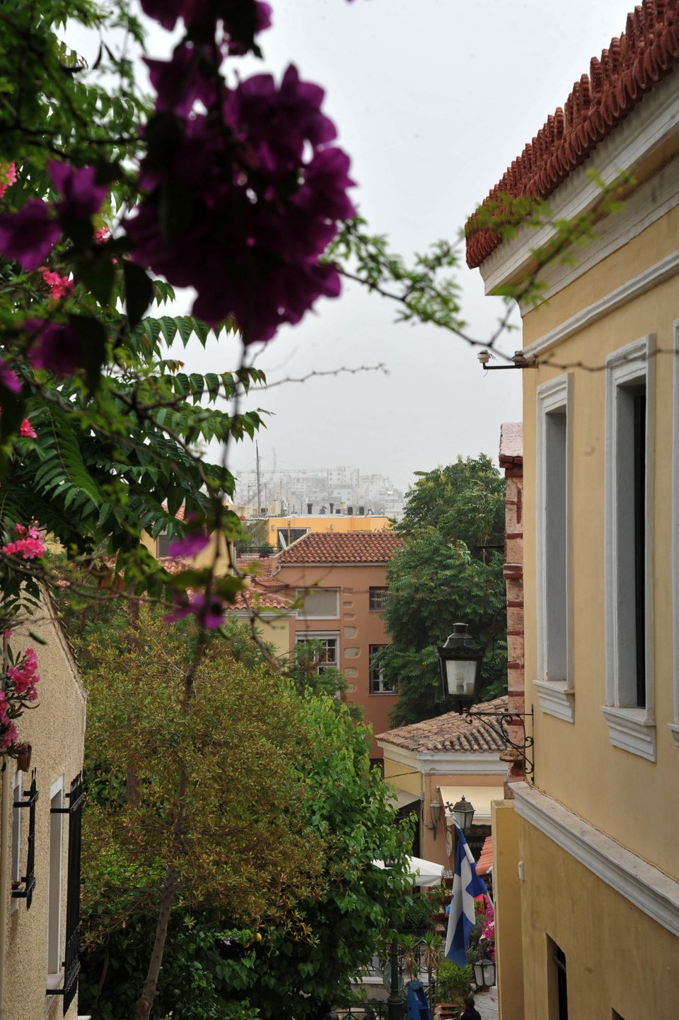 Περίπατος στα νεοκλασικά της Πλάκας -Στο Αρχοντικό Μπενιζέλων, σε ναούς, στα Αναφιώτικα [πρόγραμμα]  | iefimerida.gr 0