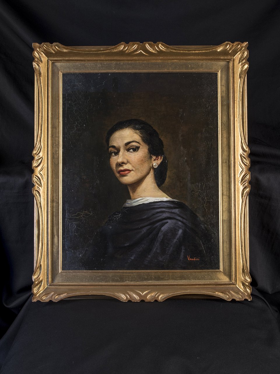 Εκθεση με αντικείμενα της Κάλλας: Φορέματα, μενταγιόν, ποστίς, το πιστοποιητικό θανάτου [εικόνες]  | iefimerida.gr 4