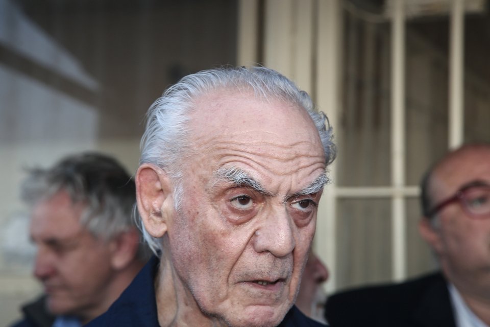 Καταβεβλημένος ο Ακης Τσοχατζόπουλος: Είναι σημαντική μέρα για μένα, έληξε ο εγκλεισμός και ο βασανισμός μου [εικόνες & βίντεο] | iefimerida.gr 11