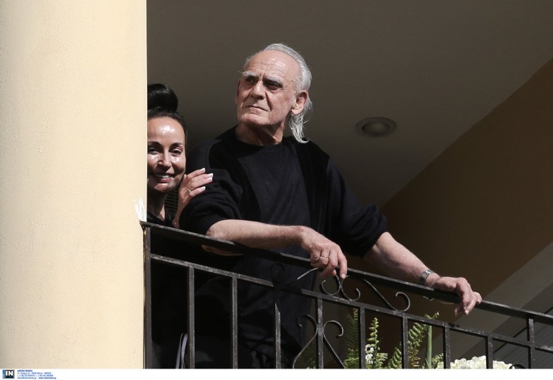 Αγνώριστος ο Ακης Τσοχατζόπουλος, στο σχολείο του γιου του [εικόνα] | iefimerida.gr 2