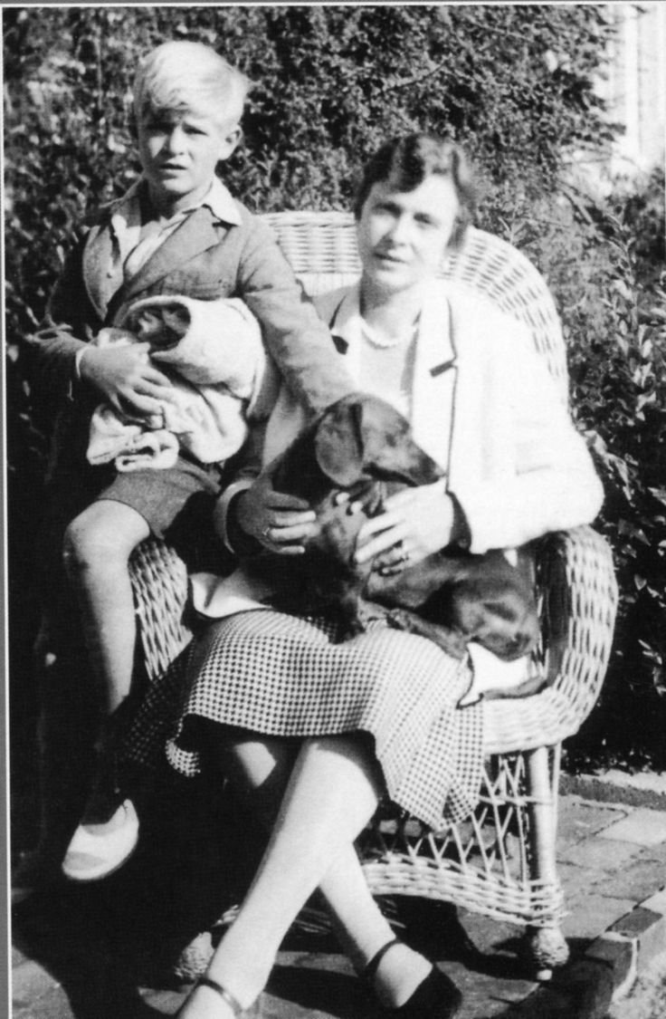 Ο πρίγκιπας Φίλιππος είναι Ελληνας, αλλά δεν ήρθε ποτέ στην Ελλάδα -Ούτε η Ελισάβετ [εικόνες] | iefimerida.gr 5