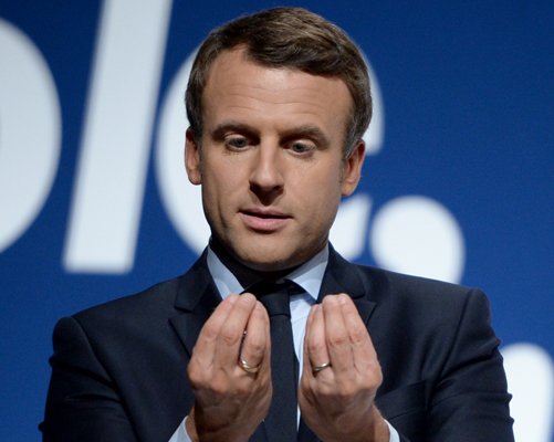 Γιατί ο Εμανουέλ Μακρόν φοράει δύο βέρες; Τον «ξεψαχνίζουν» για όλα [εικόνες] | iefimerida.gr 0