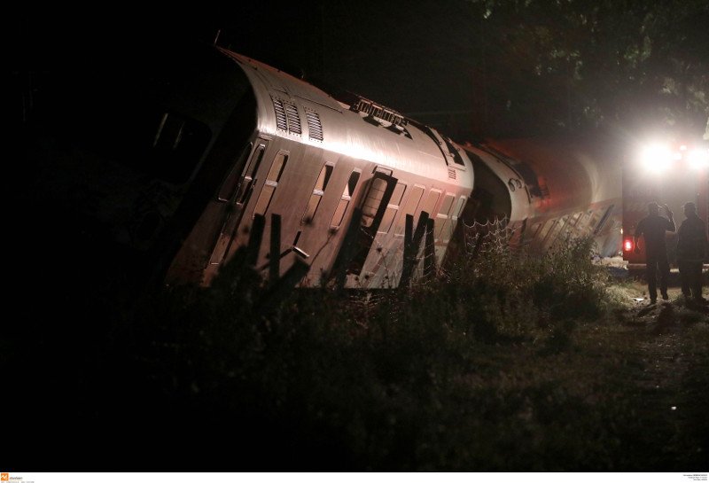 Εκτροχιασμός τρένου Intercity έξω από τη Θεσσαλονίκη -3 νεκροί, 7 τραυματίες [εικόνες] | iefimerida.gr 22