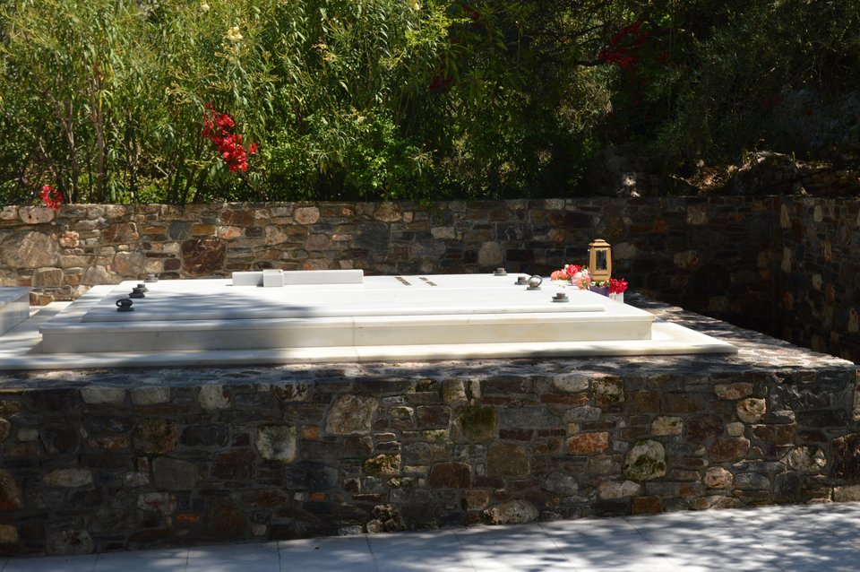 Στον Αργουλιδέ Χανίων θα ταφεί την Πέμπτη ο Κωνσταντίνος Μητσοτάκης -Ο χώρος, ο σχεδιασμός και η επιλογή [εικόνες] | iefimerida.gr 2