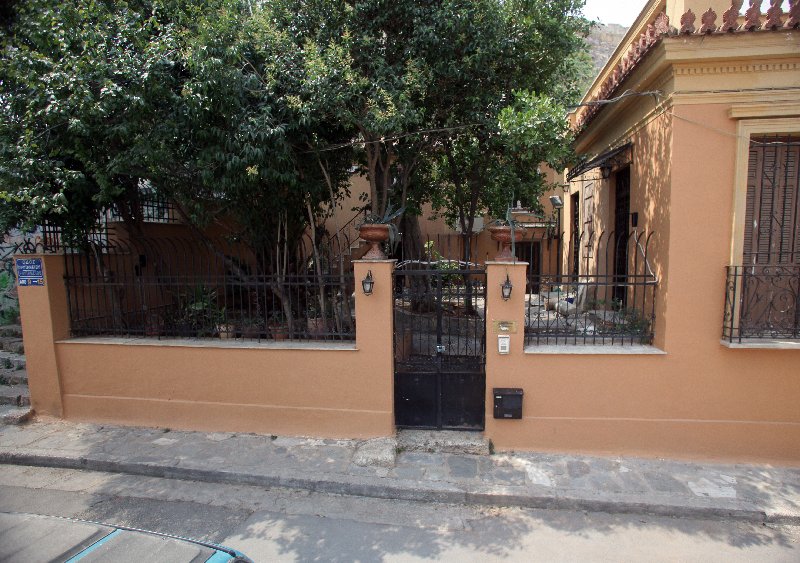 Οι 27 καταπληκτικές αυλές της Πλάκας που ανοίγουν για το κοινό -Σε σπίτια, μουσεία, εκκλησίες, σκέτες ζωγραφιές [εικόνες] | iefimerida.gr 7