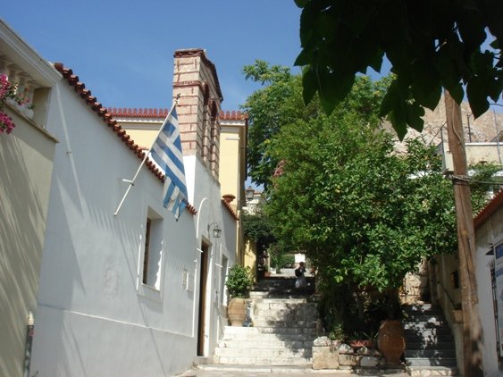 Οι 27 καταπληκτικές αυλές της Πλάκας που ανοίγουν για το κοινό -Σε σπίτια, μουσεία, εκκλησίες, σκέτες ζωγραφιές [εικόνες] | iefimerida.gr 9