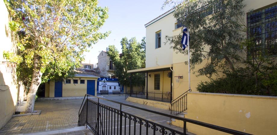 Οι 27 καταπληκτικές αυλές της Πλάκας που ανοίγουν για το κοινό -Σε σπίτια, μουσεία, εκκλησίες, σκέτες ζωγραφιές [εικόνες] | iefimerida.gr 13