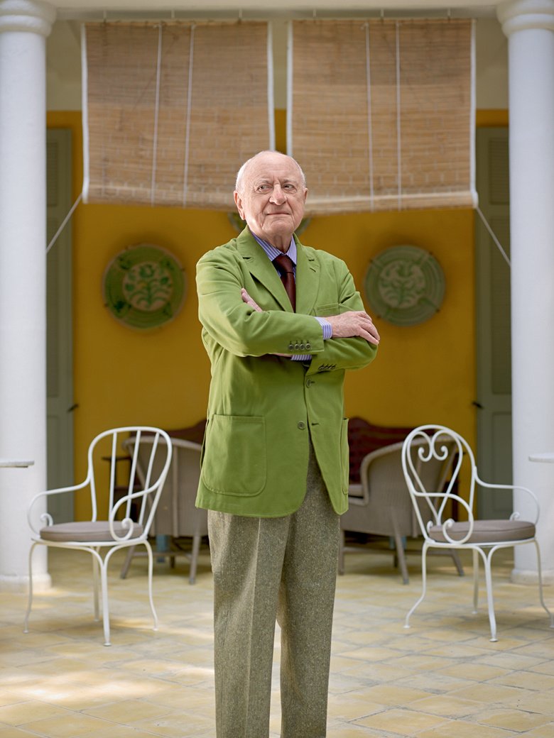 Πιερ Μπερζέ, ο μεγάλος έρωτας του Υβ Σεν Λοράν παντρεύτηκε στα 86 του [εικόνες] | iefimerida.gr 9