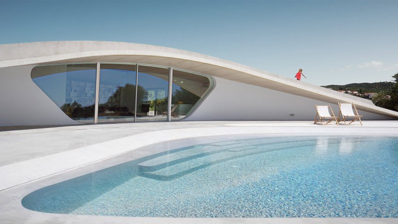 Διεθνή ΜΜΕ αποθεώνουν ονειρική βίλα στην Πελοπόννησο -Μοναδικό ντιζάιν, καμουφλαρισμένη, σαν να είναι κάτω από τη γη [εικόνες] | iefimerida.gr 1