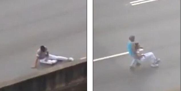 Βενεζουέλα: Αστυνομικοί χτυπούν εξ επαφής με καπνογόνο διαδηλωτή, που σωριάζεται νεκρός! [βίντεο]  | iefimerida.gr 1