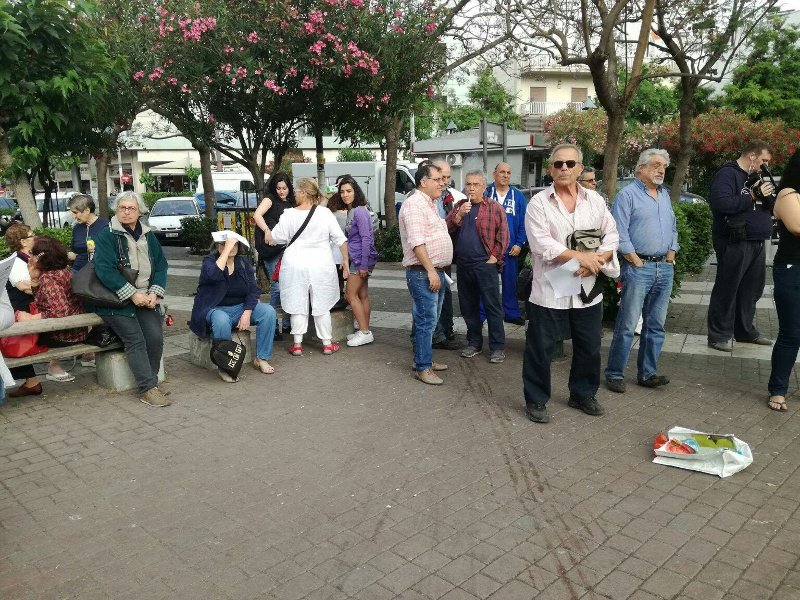 Κάτοικοι της Δάφνης ζητούν να τιμωρηθεί παραδειγματικά ο βιαστής -Συγκέντρωση διαμαρτυρίας [εικόνες] | iefimerida.gr 4