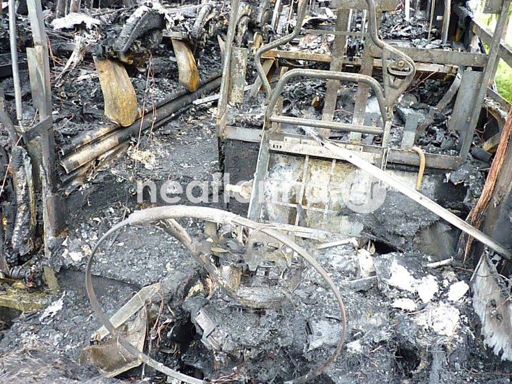 Λεωφορείο του ΚΤΕΛ Φλώρινας τυλίχθηκε στις φλόγες [εικόνες] | iefimerida.gr 2