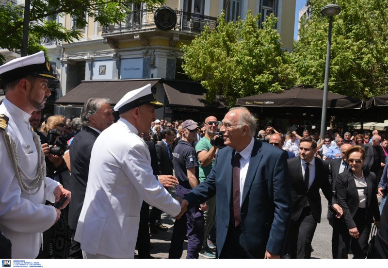 Το τελευταίο αντίο στον Κωνσταντίνο Μητσοτάκη [εικόνες] | iefimerida.gr 20