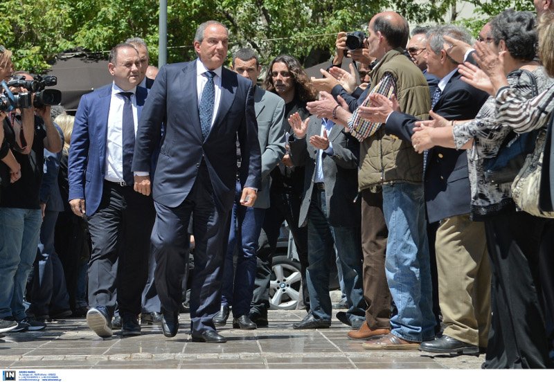 Το τελευταίο αντίο στον Κωνσταντίνο Μητσοτάκη [εικόνες] | iefimerida.gr 13