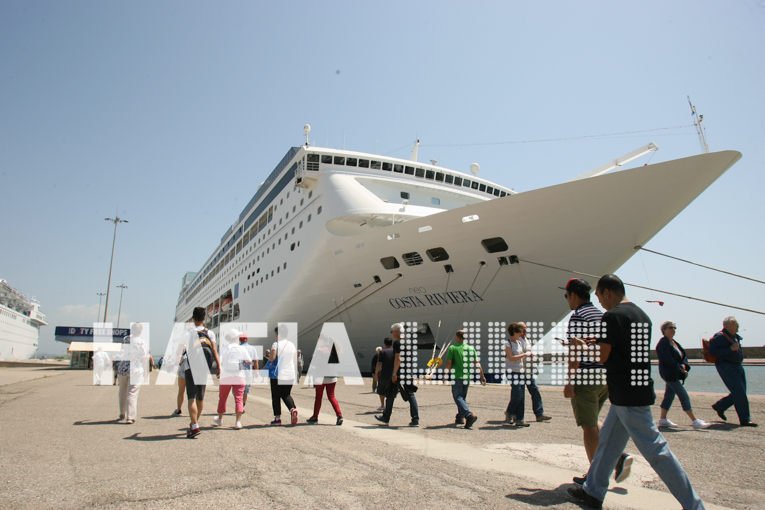 Πάνω από 8.500 επιβάτες κρουαζιερόπλοιων αποβιβάστηκαν σε μία ημέρα στο Κατάκολο [εικόνες] | iefimerida.gr 0