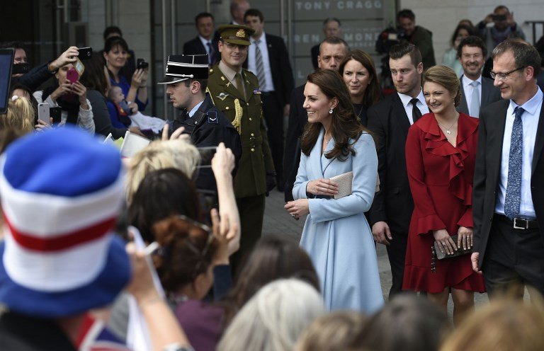 Η Κέιτ Μίντλετον έκλεψε το λουκ της Μελάνια Τραμπ [εικόνες] | iefimerida.gr 1