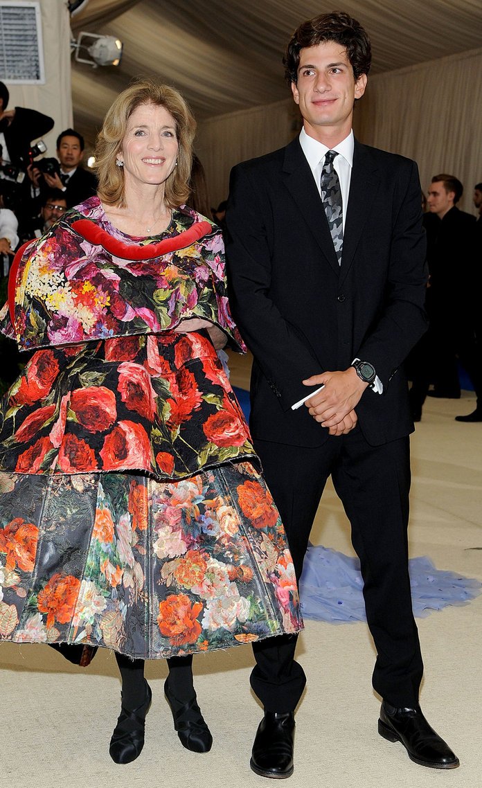 Ο όμορφος εγγονός των Κένεντι που θέλει να αναστηλώσει τη δυναστεία [εικόνες] | iefimerida.gr 11