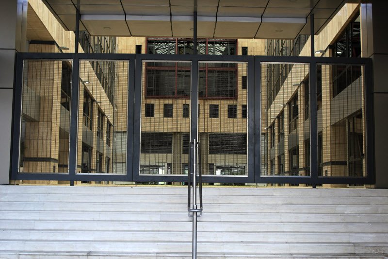 Γεμίζει υπαλλήλους το κτίριο του Κεράνη στου Ρέντη -Ποιες υπηρεσίες του Δημοσίου θα μεταφερθούν | iefimerida.gr 1