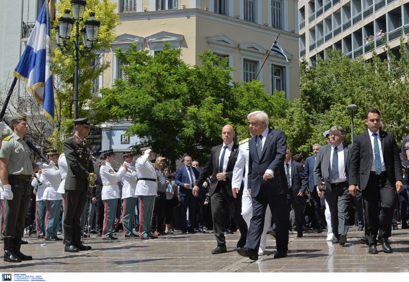 Το τελευταίο αντίο στον Κωνσταντίνο Μητσοτάκη [εικόνες] | iefimerida.gr 5