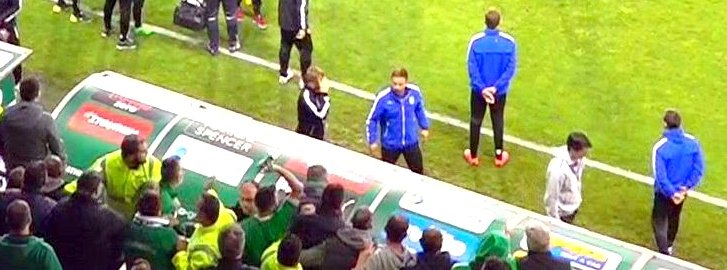 Η στιγμή που ο οπαδός του Παναθηναϊκού πετάει το κουτάκι μπύρας στο κεφάλι του Βλάνταν Ιβιτς [εικόνες] | iefimerida.gr 0