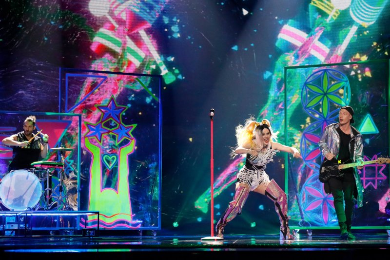 Οι κιτς εμφανίσεις της Eurovision -H σκελετωμένη Βarbie, ο τραγουδιστής με τη φούστα και άλλοι για Οσκαρ κακογουστιάς [εικόνες] | iefimerida.gr 0