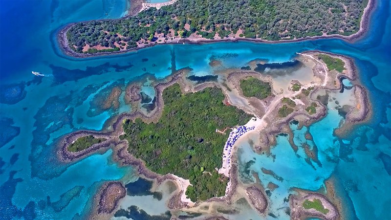 Αυτά τα νησιά, 1,5 ώρα από την Αθήνα, είναι οι Σεϋχέλλες της Ελλάδας [εικόνες] | iefimerida.gr 0