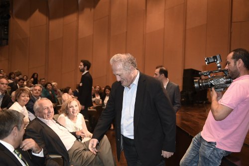 Κοσμοσυρροή στο νέο βιβλίο της Μιλένας Αποστολάκη -Το παρουσίασε η Φώφη Γεννηματά [εικόνες] | iefimerida.gr 3