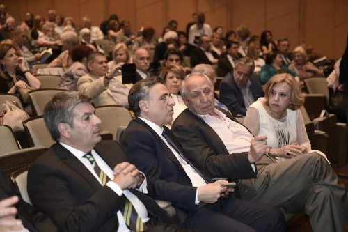 Κοσμοσυρροή στο νέο βιβλίο της Μιλένας Αποστολάκη -Το παρουσίασε η Φώφη Γεννηματά [εικόνες] | iefimerida.gr 7