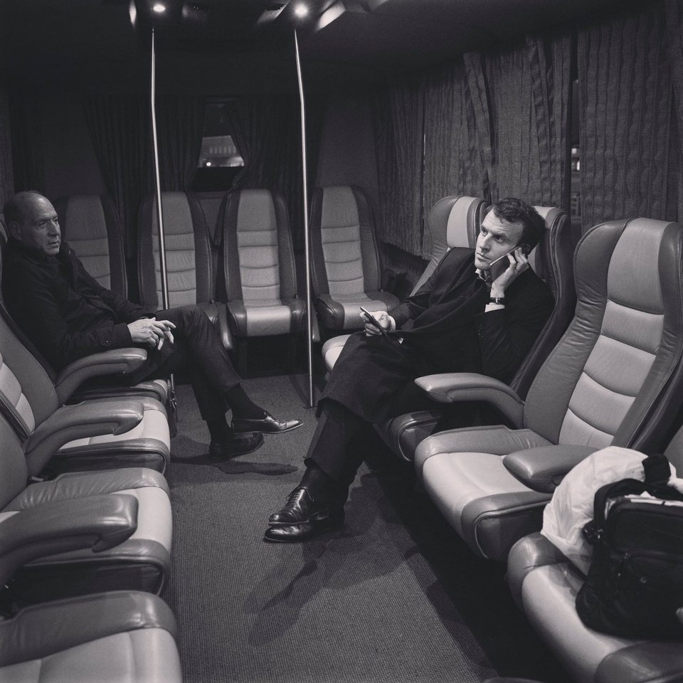 Η όμορφη φωτογράφος του Εμανουέλ Μακρόν -Την συγκρίνουν με τον Pete Souza του Ομπάμα [εικόνες] | iefimerida.gr 11