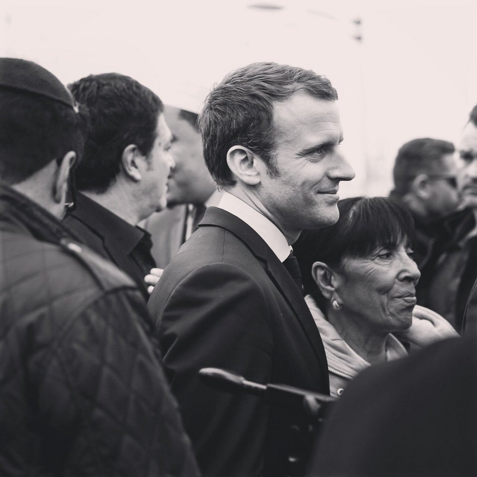 Η όμορφη φωτογράφος του Εμανουέλ Μακρόν -Την συγκρίνουν με τον Pete Souza του Ομπάμα [εικόνες] | iefimerida.gr 4