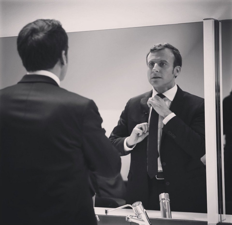 Η όμορφη φωτογράφος του Εμανουέλ Μακρόν -Την συγκρίνουν με τον Pete Souza του Ομπάμα [εικόνες] | iefimerida.gr 5