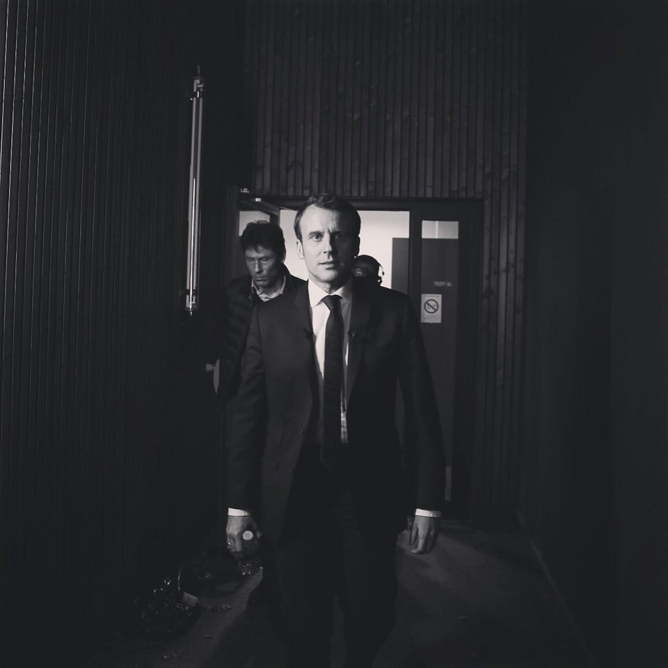 Η όμορφη φωτογράφος του Εμανουέλ Μακρόν -Την συγκρίνουν με τον Pete Souza του Ομπάμα [εικόνες] | iefimerida.gr 8