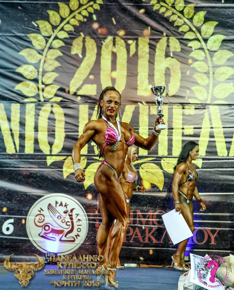 Το «αντίο» της συντρόφου του Βασίλη Γρίβα: «Είσαι το άλλο μου μισό γορίλα μου, μερέντα μου...» [εικόνες & βίντεο] | iefimerida.gr 2