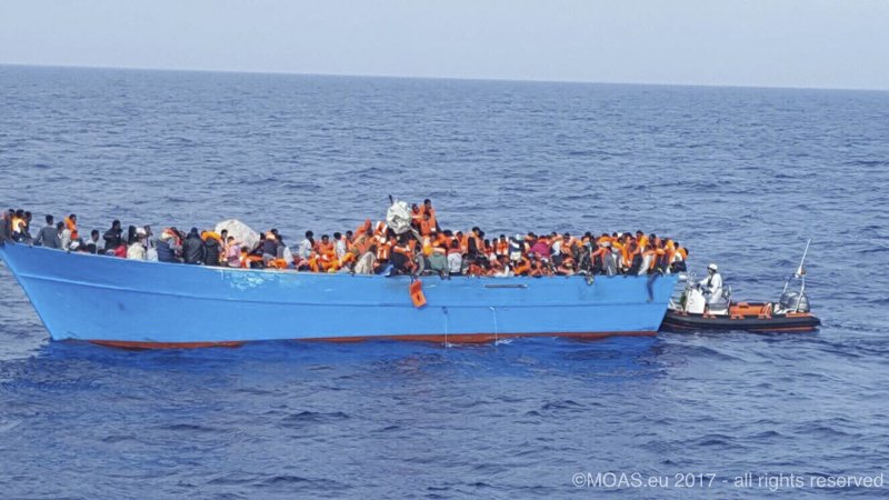 Νέο πολύνεκρο ναυάγιο με μετανάστες ανοικτά της Λιβύης -Δεκάδες νεκροί, ανάμεσά τους και παιδιά [εικόνες & βίντεο]  | iefimerida.gr 1