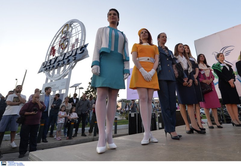 Το σήμα της Ολυμπιακής στη λεωφόρο Βουλιαγμένης επέστρεψε -Φωτίστηκε ξανά μετά από 20 χρόνια [εικόνες] | iefimerida.gr 3