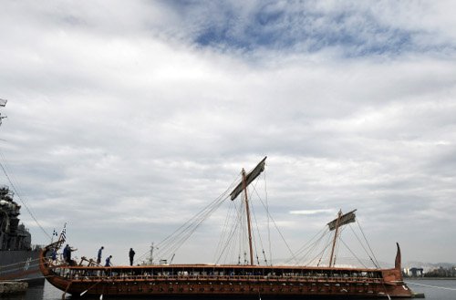 Η τριήρης «Ολυμπιάς» δένει (για λίγο) στον Πειραιά -Ποιες μέρες μπορείτε να την επισκεφθείτε [πρόγραμμα] | iefimerida.gr 4