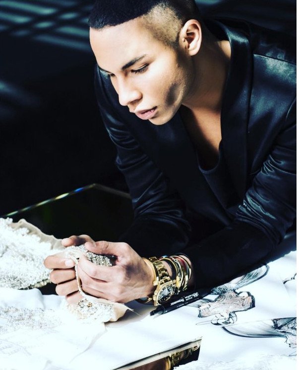 Ο Balmain ντύνει τους χορευτές της Οπερας του Παρισιού -Με μαργαριτάρια και στρας [εικόνες]  | iefimerida.gr 0