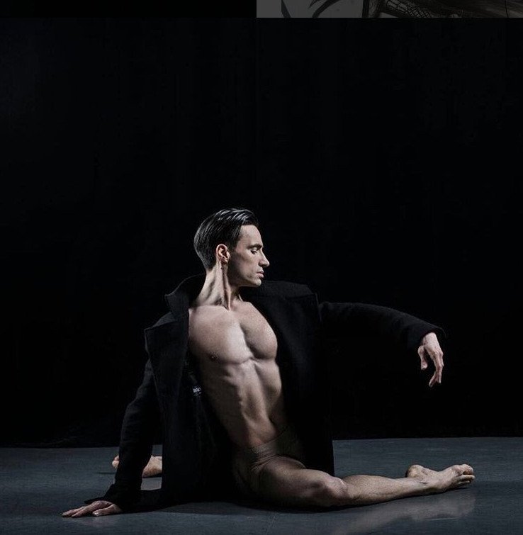 Ο Balmain ντύνει τους χορευτές της Οπερας του Παρισιού -Με μαργαριτάρια και στρας [εικόνες]  | iefimerida.gr 4