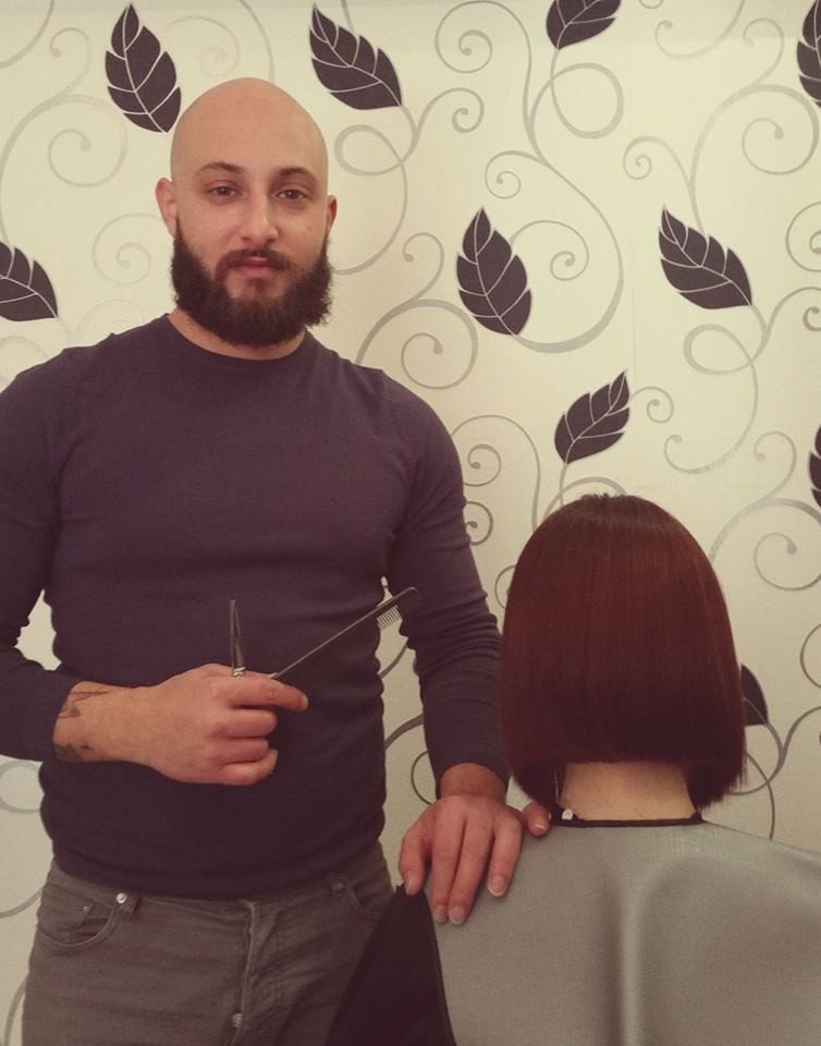 Γνωστός επιχειρηματίας της Ν. Σμύρνης ο 32χρονος που σκοτώθηκε στο φριχτό τροχαίο χθες στη Συγγρού [εικόνες] | iefimerida.gr 2