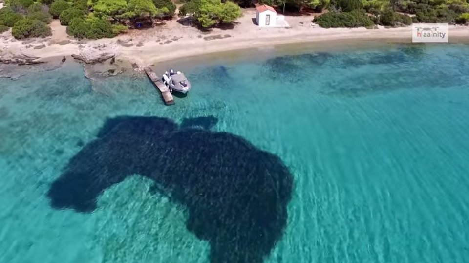 Ελληνικές Μαλδίβες -Πεταλιοί, τα 10 νησάκια δυο ώρες από την Αθήνα που λάτρεψαν οι εκατομμυριούχοι και οι διεθνείς σταρ [βίντεο] | iefimerida.gr 2