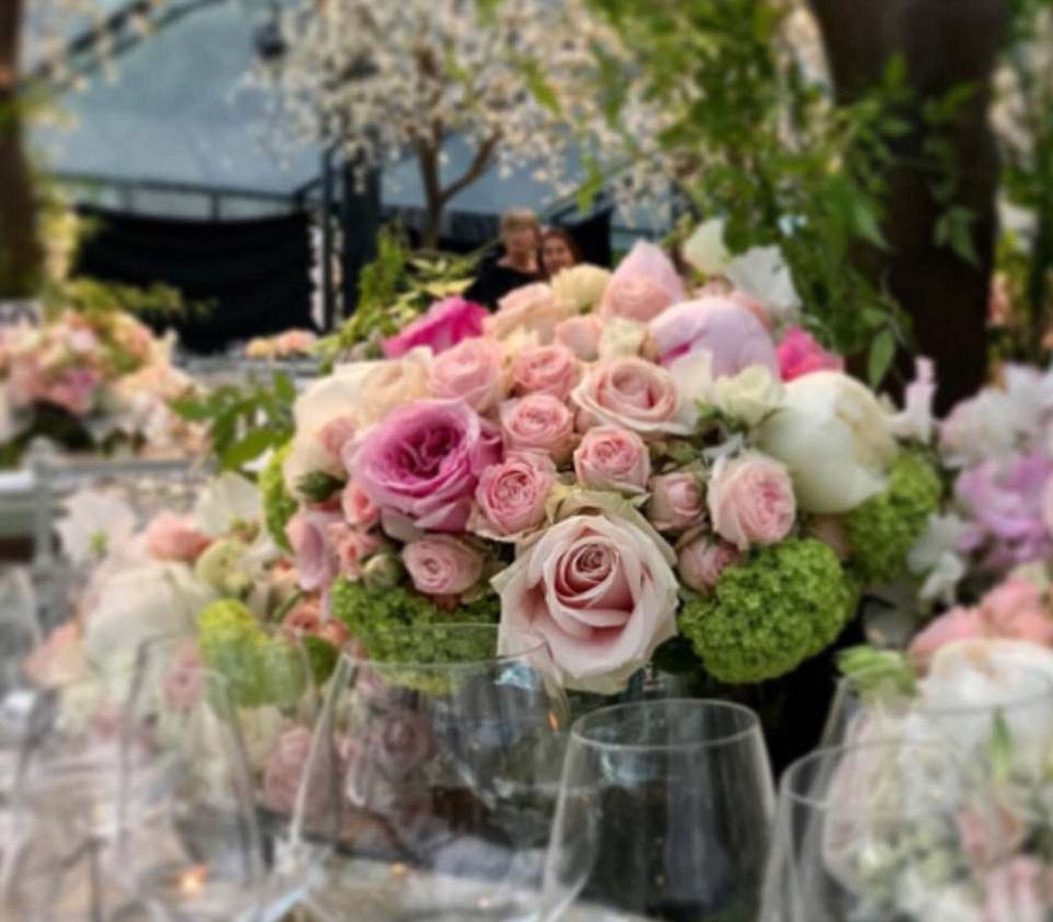 Οι πρώτες φωτογραφίες από τη δεξίωση της Πίπα Μίντλετον -Παραμυθένια διακόσμηση, σαν σε δάσος [εικόνες] | iefimerida.gr 1