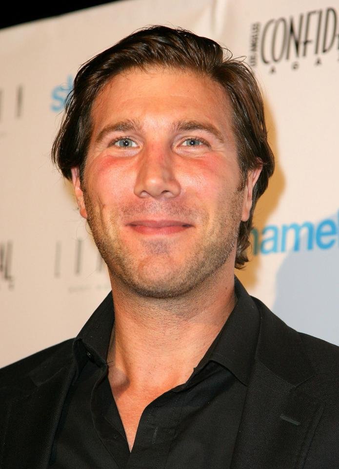 Τι δήλωσε πλαστικός για τα κατεστραμμένα οπίσθια της Κιμ Καρντάσιαν [εικόνες] | iefimerida.gr 0