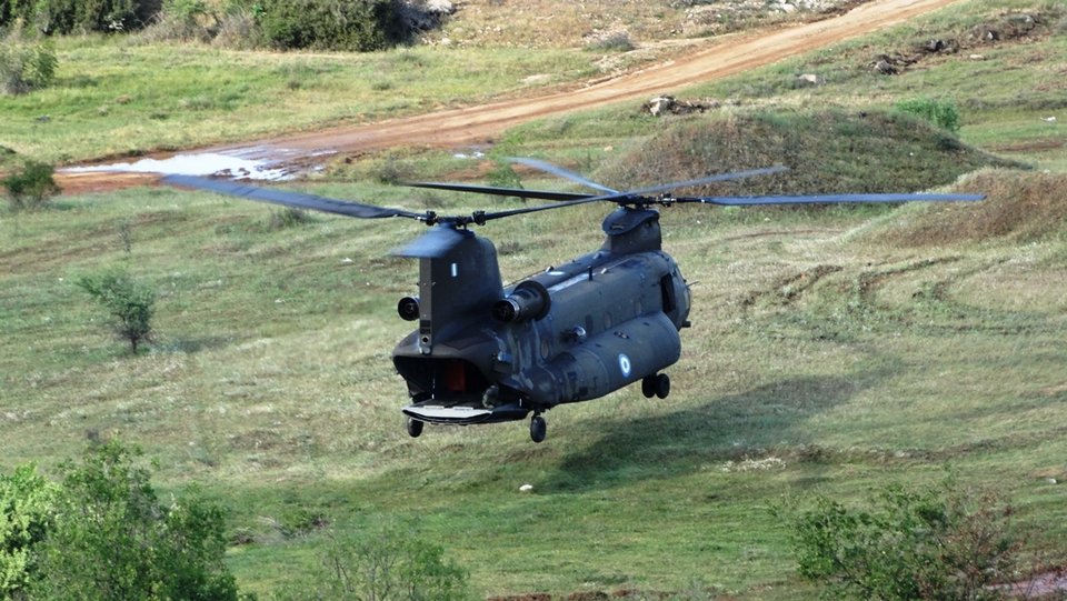 Η ταξιαρχία «Πόντος» κάνει το δύσκολο να φαίνεται απλό: Πετάει, χτυπάει, καταλαμβάνει  [εικόνες] | iefimerida.gr 10