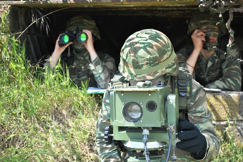 Η ταξιαρχία «Πόντος» κάνει το δύσκολο να φαίνεται απλό: Πετάει, χτυπάει, καταλαμβάνει  [εικόνες] | iefimerida.gr 8