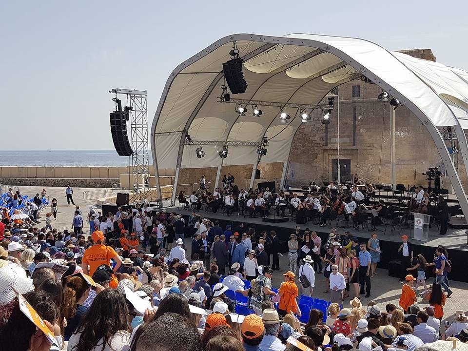 Σήμερα το περίφημο κονσέρτο της Φιλαρμονικής του Βερολίνου στην Πάφο: Live σε όλο τον κόσμο | iefimerida.gr 1