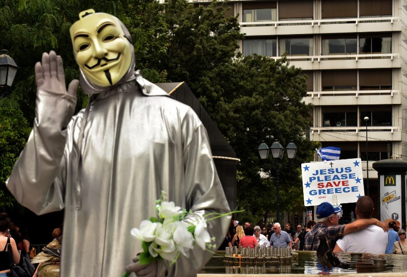 Αφόρητη ζέστη στο κέντρο της Αθήνας, οάσεις δροσιάς τα συντριβάνια! [εικόνες] | iefimerida.gr 11