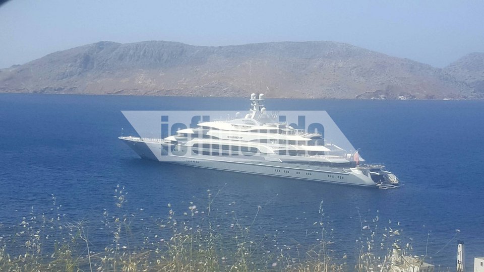 Στη Σύμη ο πλουσιότερος άνθρωπος της Ρωσίας– Με την απίστευτη θαλαμηγό του [εικόνα] | iefimerida.gr 1