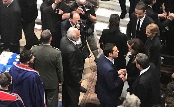 Το τελευταίο αντίο στον Κωνσταντίνο Μητσοτάκη [εικόνες] | iefimerida.gr 9